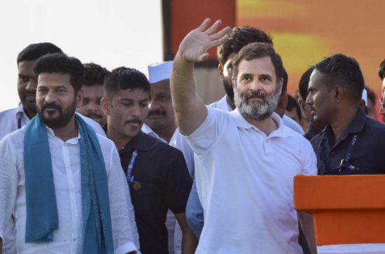 Congress: corrupt, RaGa to get a free eye test