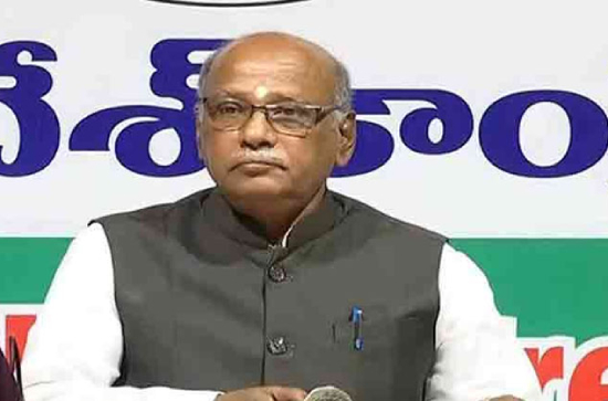 KCR should resist using filthy language : Congress leader Niranjan