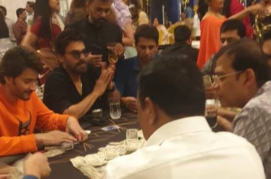 Mahesh Babu, Venkatesh in party mode