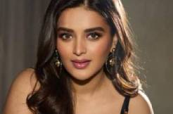 Glam Shot: Nidhhi Agarwal looks absolutely stunning