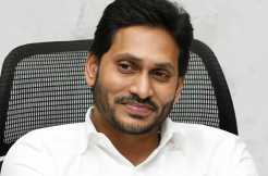 Jagan's floral tribute to his father YSR at Idupulapaya