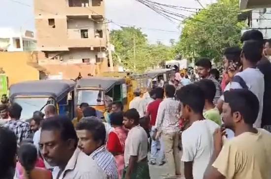 Sattenapally voters stage protest for not giving bribe ahead of polls