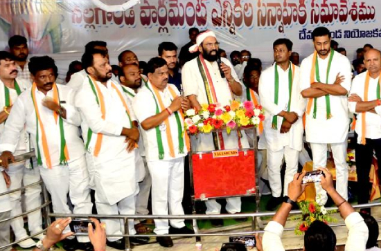 BRS and BJP have no right to seek votes in the Lok Sabha elections : Congress leader Uttam Kumar