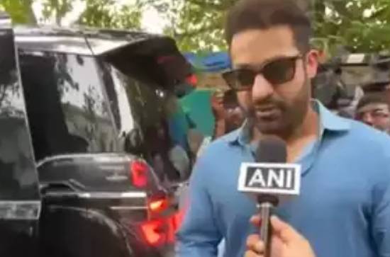 Vexed NTR asked to vote for YSR Congress?