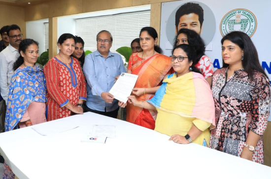TFJA and TFDMA lodges complaint against Venu Swamy with Telangana State Women's Commission