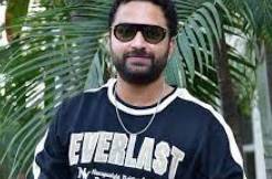 Why should 'Pedda manushulu' endorse 'Gaami'?