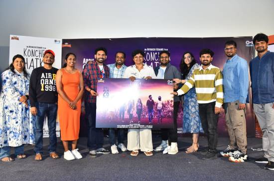 I want 'Konchem Hatke' to be a big success: Director Nandini Reddy