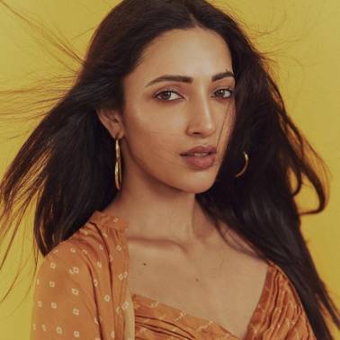Glam Shot: Neha Shetty goes 'citrusy'