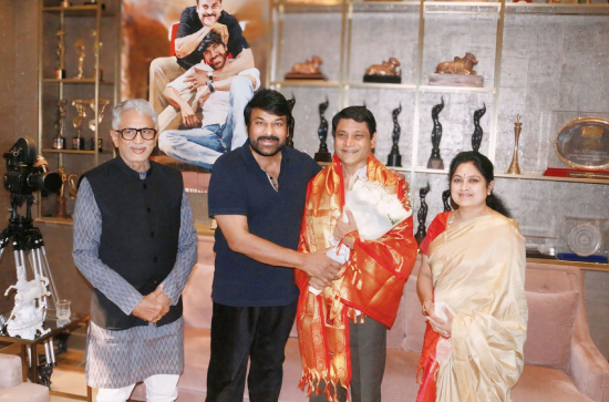 Mega Star Chiranjeevi felicitates Maharshi Raghava's milestone 100th Blood Donation at Chiranjeevi Blood Bank