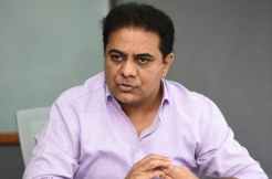 KTR should apologise to Rahul Gandhi