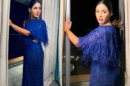 Glam Shot : Actress Samyuktha glowing in Blue