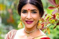 Manchu Lakshmi to turn busy in Telangana politics?