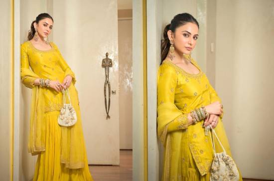 Glam Shot: Rakul Preet Singh is 'grateful'