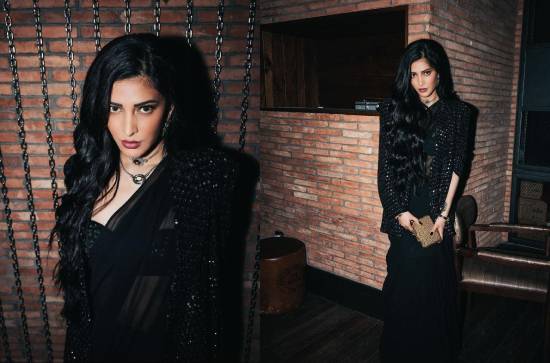 Glam Shot: Shruti Haasan wants to break the chains