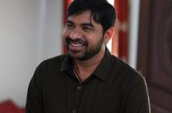 'Ee Nagaraniki Emaindi' fame Abhinav Gomatam to lead 'Masthu Shades Unnay Ra'