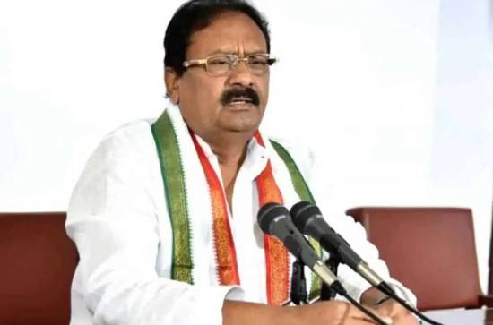 Govt advisor Shabbir Ali warns of defamation case on Modi