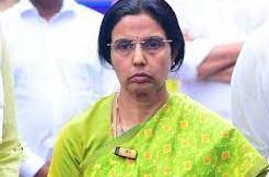 Bhuvaneshwari starts Nijam Gelavali: Will it work?