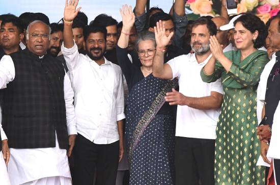 Telangana election: Not Medak but Sonia to contest from here