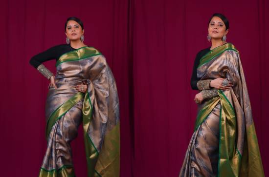 Glam Shot: Anasuya is chic in a grand saree 