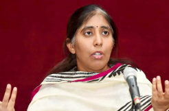 Sharmila making Sunitha contest against Avinash Reddy