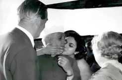Woman kissing Nehru in viral pic is his niece 