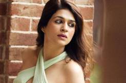 Glam Shot: Shraddha Das wants us to notice her dark brown eyes!