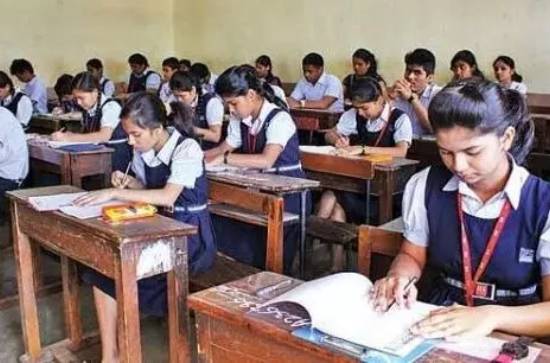 Hyderabad DEO bans schools from selling uniforms and shoes in campus