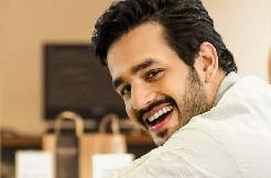 Akhil's market range in 2015 was greater than it is today