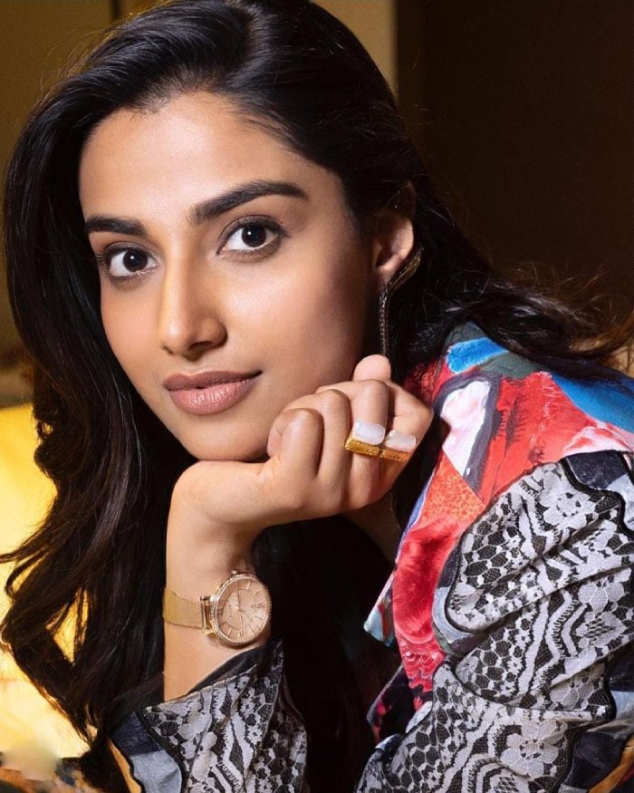 Meenakshi3