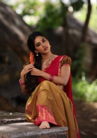 Nabha_Natesh4js