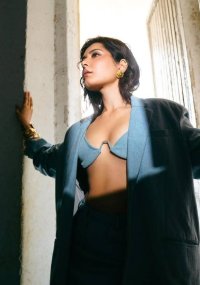 Raasi_khannab2