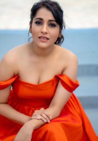 Rashmi-Gautam-7