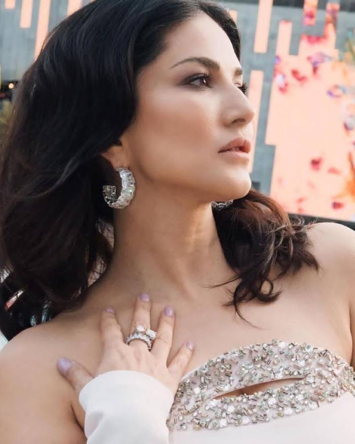 Sunny_Leone2