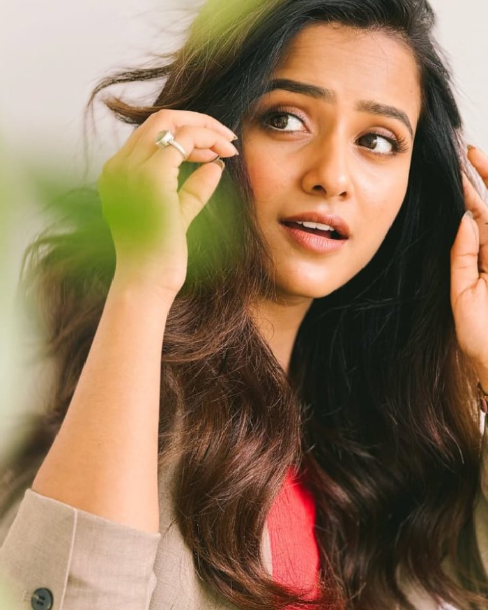 Vaishanvi18062025_03